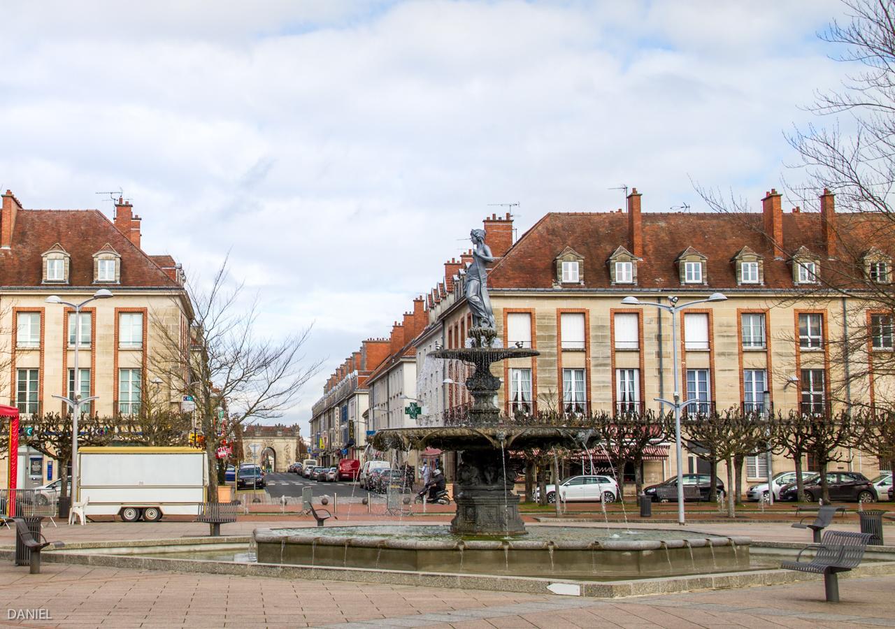 Hotel De La Cloche Vitry-le-François Chambre photo